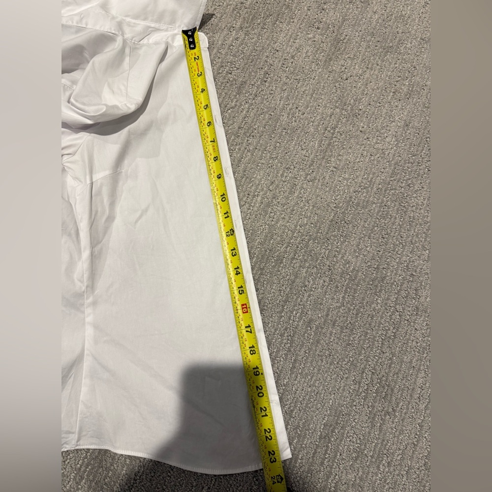 Zara Basic White Button Up - Picture 6 of 7